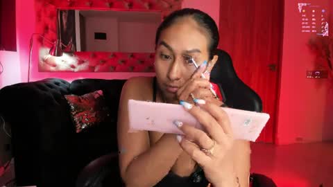          online show from April 8, 2:09 pm