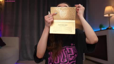 Amy  online show from April 22, 3:02 am