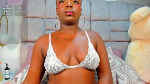 Amina online show from November 24, 4:11 am