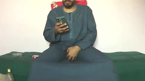 Amir online show from December 2, 9:40 am