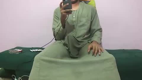 Amir online show from November 19, 11:25 pm