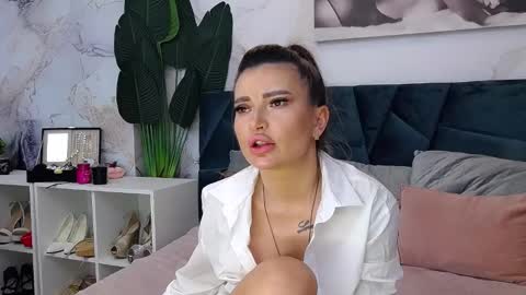 Amy online show from January 5, 11:48 am