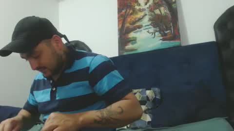 amirramijamalgordibuenohot online show from June 2, 6:21 pm