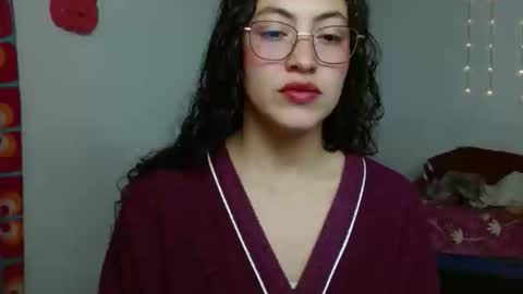 amitlu_ online show from November 5, 6:21 pm