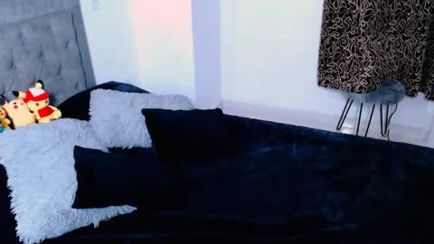 diana online show from April 10, 2:17 am