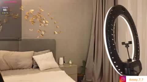 Ammy  dont forget to thumbs up me  online show from October 12, 10:19 am