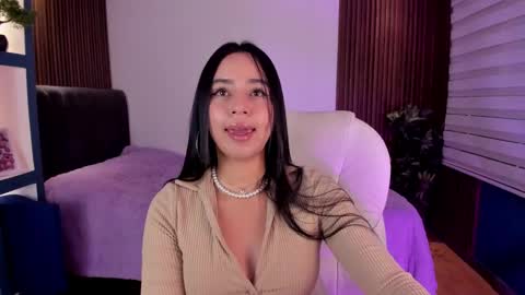 Ammy Rodriguez online show from January 6, 2:25 pm