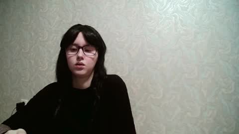 Amomira online show from January 14, 7:55 pm