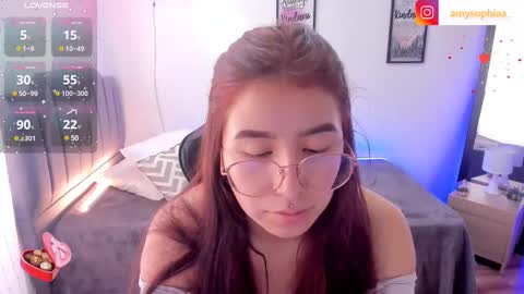 Amy sophia 3 online show from February 26, 2:59 pm