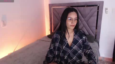 Mia Cristancho online show from June 19, 7:53 pm