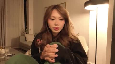 girl next door named Amy online show from January 7, 7:24 am