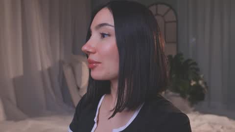 Amy Armstrong online show from February 28, 11:20 pm