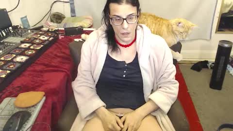 Trashely Gimpson online show from March 19, 8:31 am