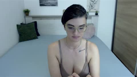 Hi there guys  My pleasure in your hands  pvt is open online show from July 17, 7:05 pm