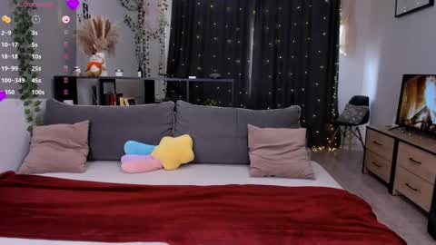 Amy online show from May 13, 9:30 am