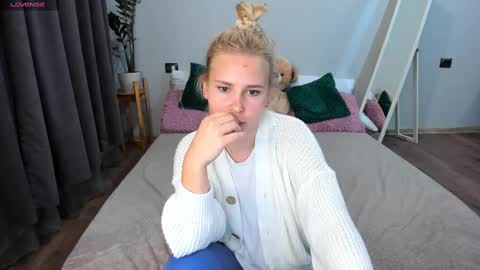 amymilson online show from March 3, 7:49 pm