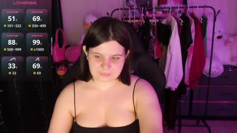 amyvibes online show from April 23, 8:21 pm