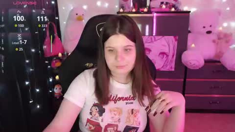 Snapshot of amyvibes chatting on October 8, 1:13 am amyvibes online show from October 8, 1:13 am