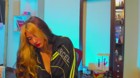 AmyWhitexxd online show from February 12, 4:12 am