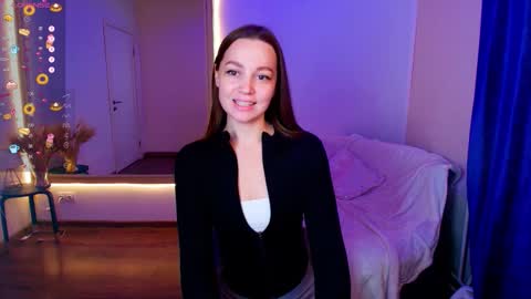 Angie online show from October 2, 2:54 am