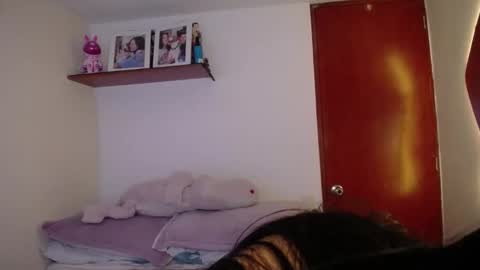 Snapshot of ana_m_ chatting on October 21, 9:36 am Ana online show from October 21, 9:36 am