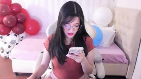 Snapshot of ana_ruuh chatting on September 22, 8:35 pm Im anna but you can call me as you want online show from September 22, 8:35 pm