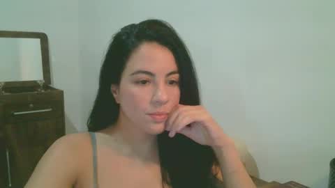 anabelenogueira1 online show from April 2, 6:26 pm