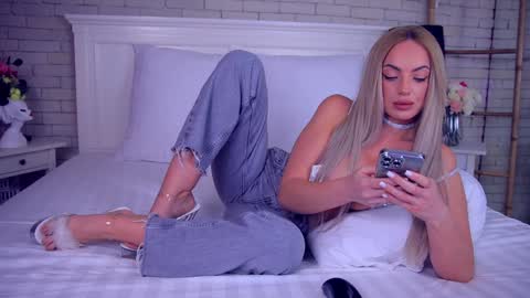 anabellastar online show from February 5, 7:39 am