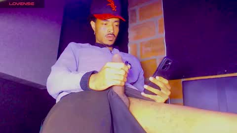 Snapshot of anaconda_blackk chatting on October 23, 1:01 pm anaconda_blackk online show from October 23, 1:01 pm