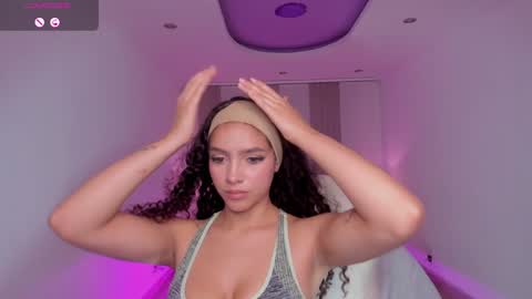 Anahi Curlie online show from February 4, 6:46 am