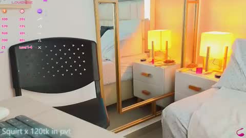 Anahi  online show from February 10, 8:12 pm