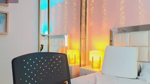 Anahi  online show from March 24, 7:31 pm