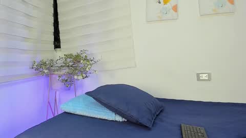 anahi_starr online show from December 20, 7:12 am