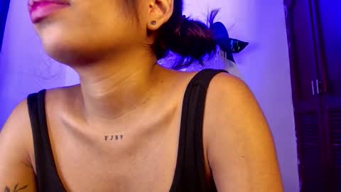 Snapshot of anais_tgn chatting on October 18, 5:17 pm anais_tgn online show from October 18, 5:17 pm