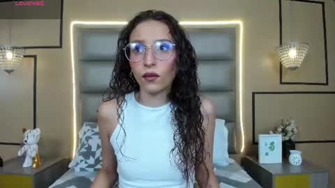 Ana Maria  online show from August 3, 7:42 pm
