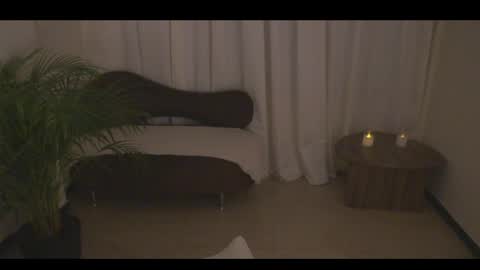 Ann online show from April 8, 6:44 pm