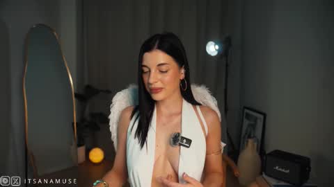 Ana online show from October 26, 9:14 pm