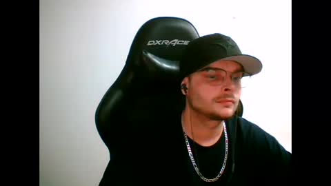 anarchyy1994 online show from March 13, 8:39 am