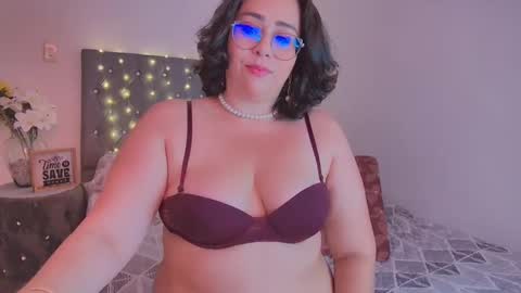 Anastacia online show from April 4, 4:19 am