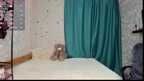 Snapshot of anastasia_gold1 chatting on February 23, 2:18 am anna online show from February 23, 2:18 am