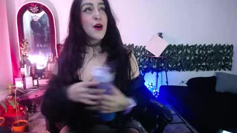 Jennyfer.... but u can say me Anastasia online show from March 7, 6:35 am