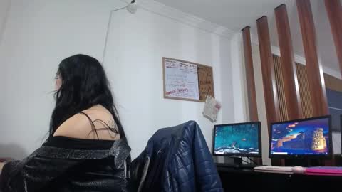 Snapshot of anastasiabasst__ chatting on October 11, 6:07 am Jennyfer.... but u can say me Anastasia online show from October 11, 6:07 am