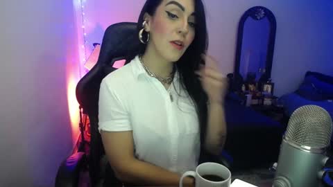 Snapshot of anastasiabasst__ chatting on January 30, 5:41 am Jennyfer.... but u can say me Anastasia online show from January 30, 5:41 am