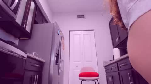 Snapshot of anastasiabeyond chatting on October 6, 11:39 am Anastasia Beyond online show from October 6, 11:39 am