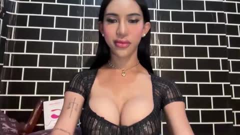 anawalters online show from November 10, 10:40 am