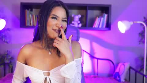 anaya_olyx online show from October 15, 5:11 am