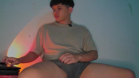 Andres online show from March 27, 4:18 am