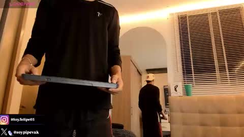 Ander online show from February 7, 9:01 am