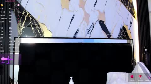 andre online show from September 10, 9:10 am