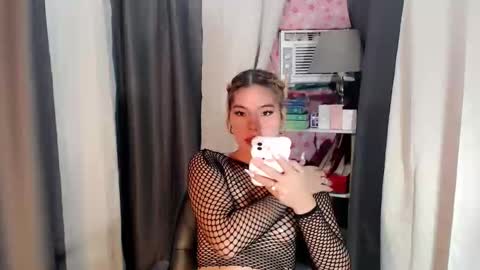 andrea06121998 online show from March 8, 11:58 am